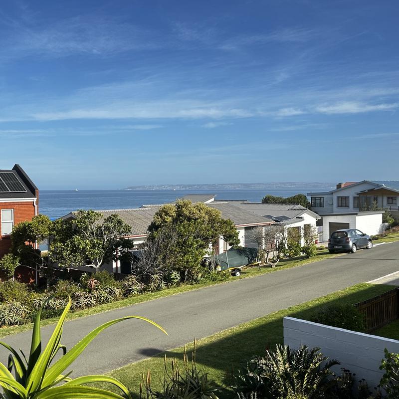 5 Bedroom Property for Sale in Reebok Western Cape